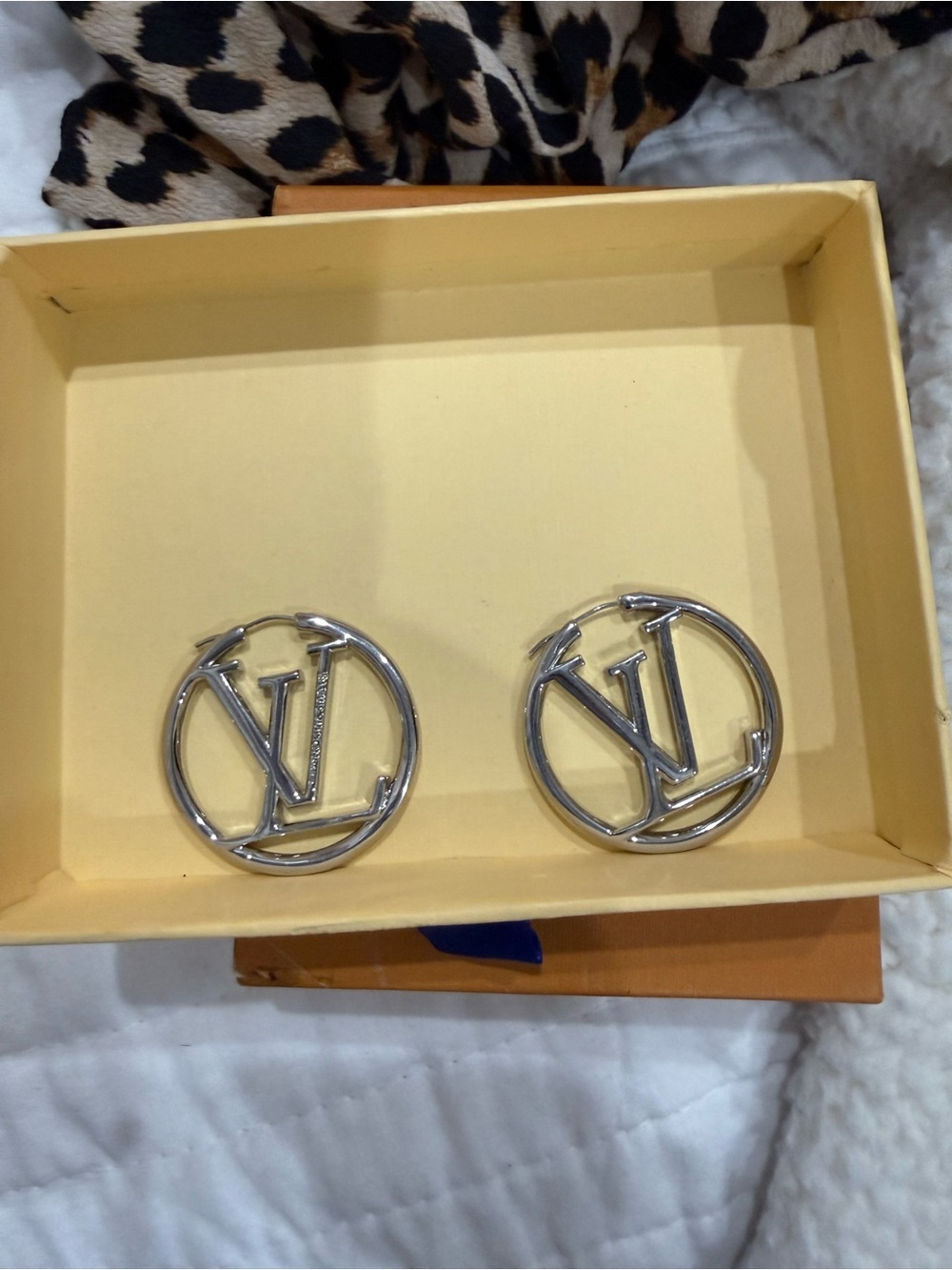 Silver Circular earrings-women’s Accessories